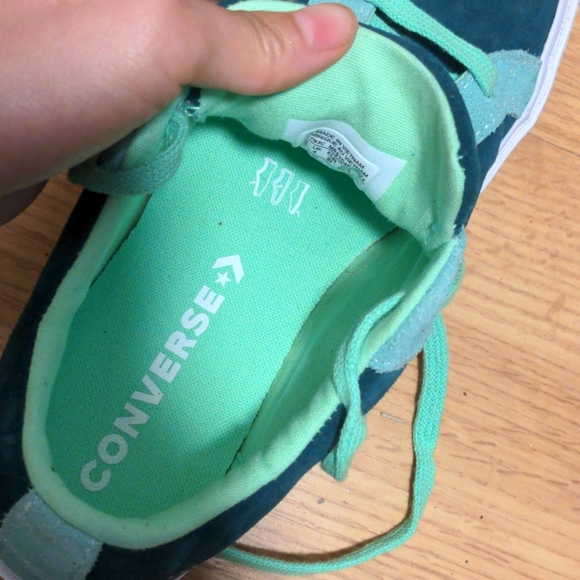 two-tone green and mint converse - Picture 3 of 4